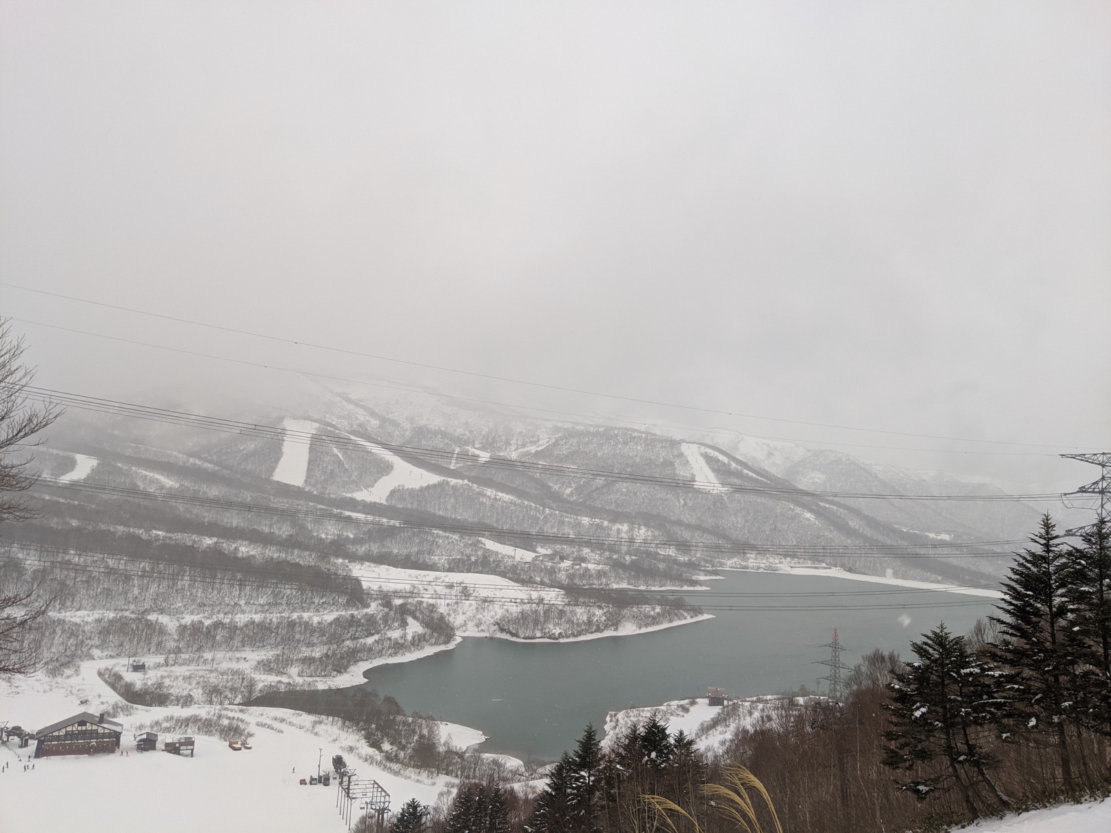 かぐらスキー場田代エリアの旅 今シーズンも田代インは悪天候から やっぱり大混雑だった しま りん Blog Ayurina